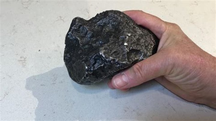 Are meteorites hot or cold?