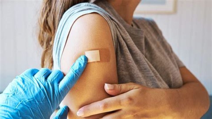 Can I eat eggs after flu shot?