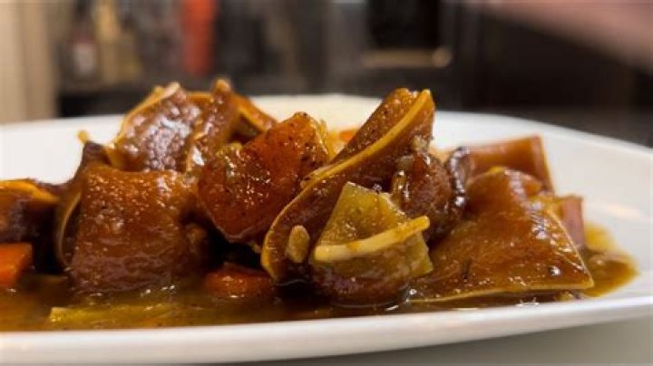 Do Chinese eat pigs ears?