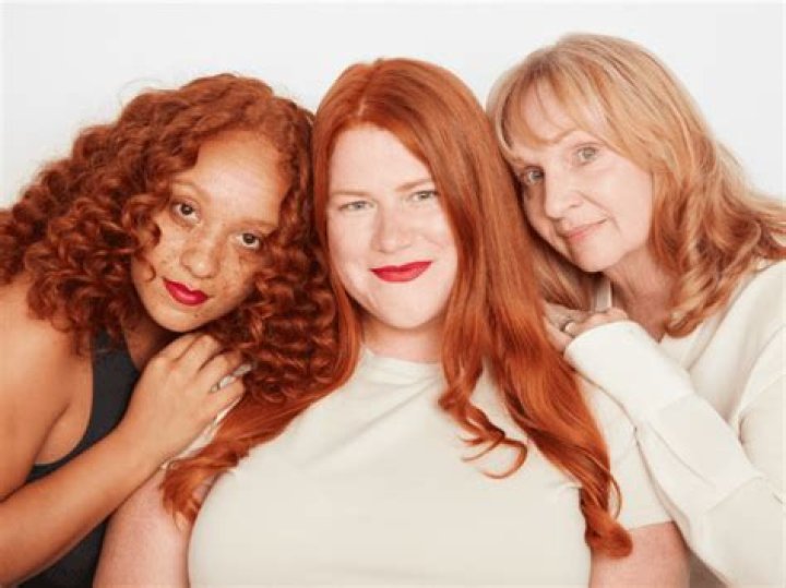 Do guys prefer redheads or brunettes?