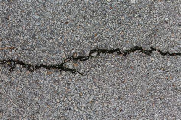 How long does crack seal last?