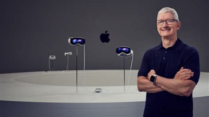 How much did the Apple Lisa cost?