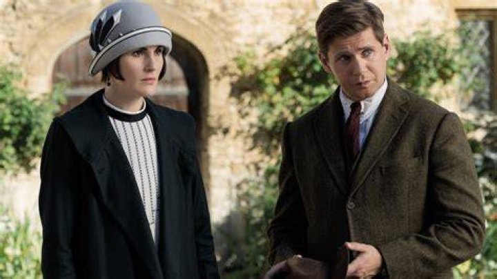 How much money did the Crawleys have?