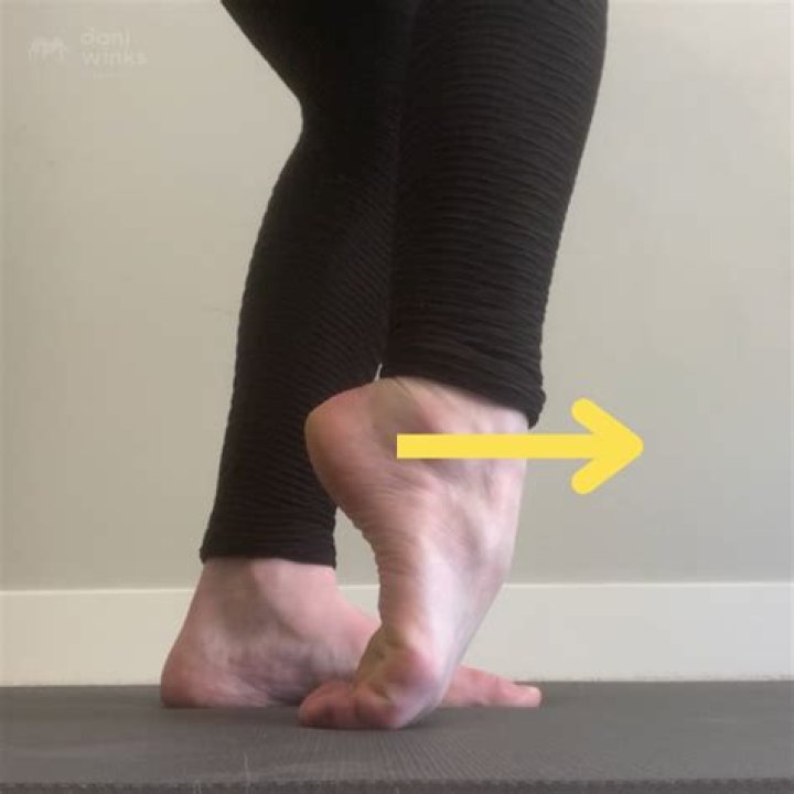 Should you point your toes when swimming?