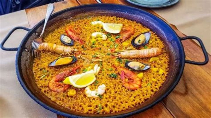 What are the 5 Spanish meals?