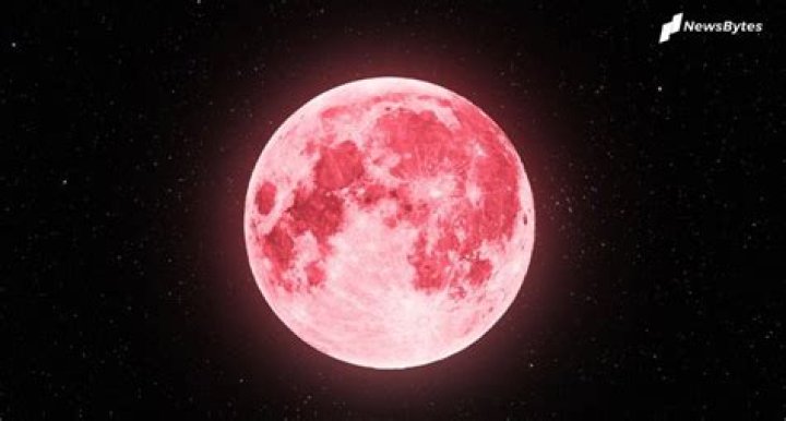 What does a pink full moon mean?