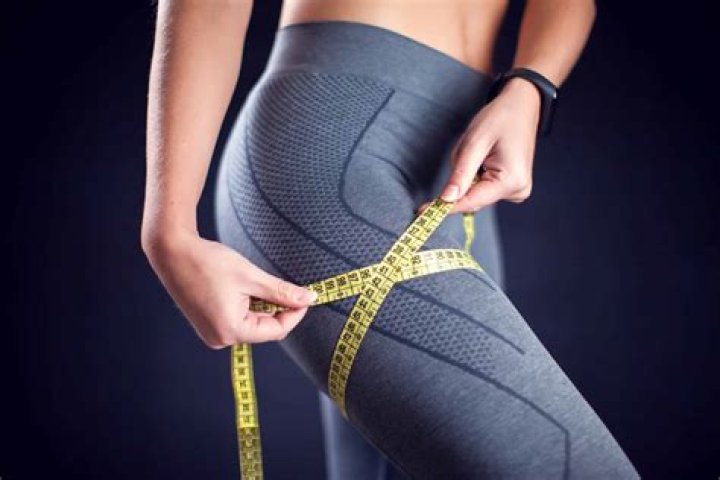 What does it mean when your thighs and hips ache?