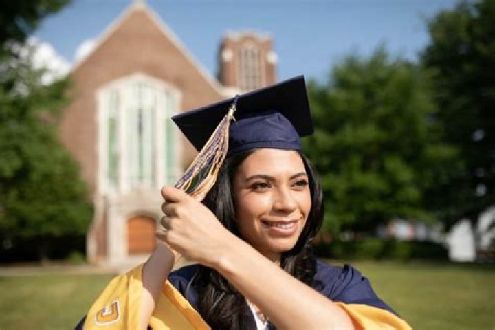 What qualifies you to be a valedictorian?